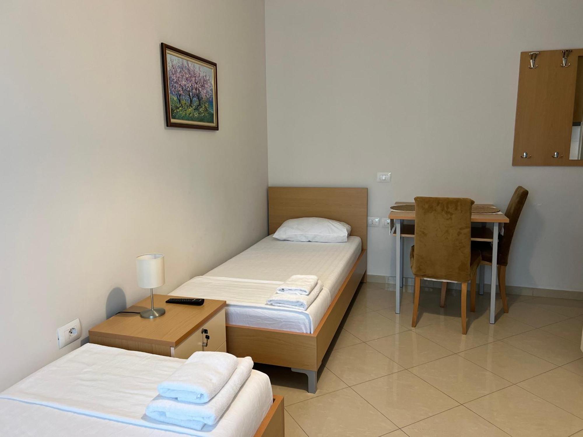 Thoma'S K Studios Vlorë Esterno foto