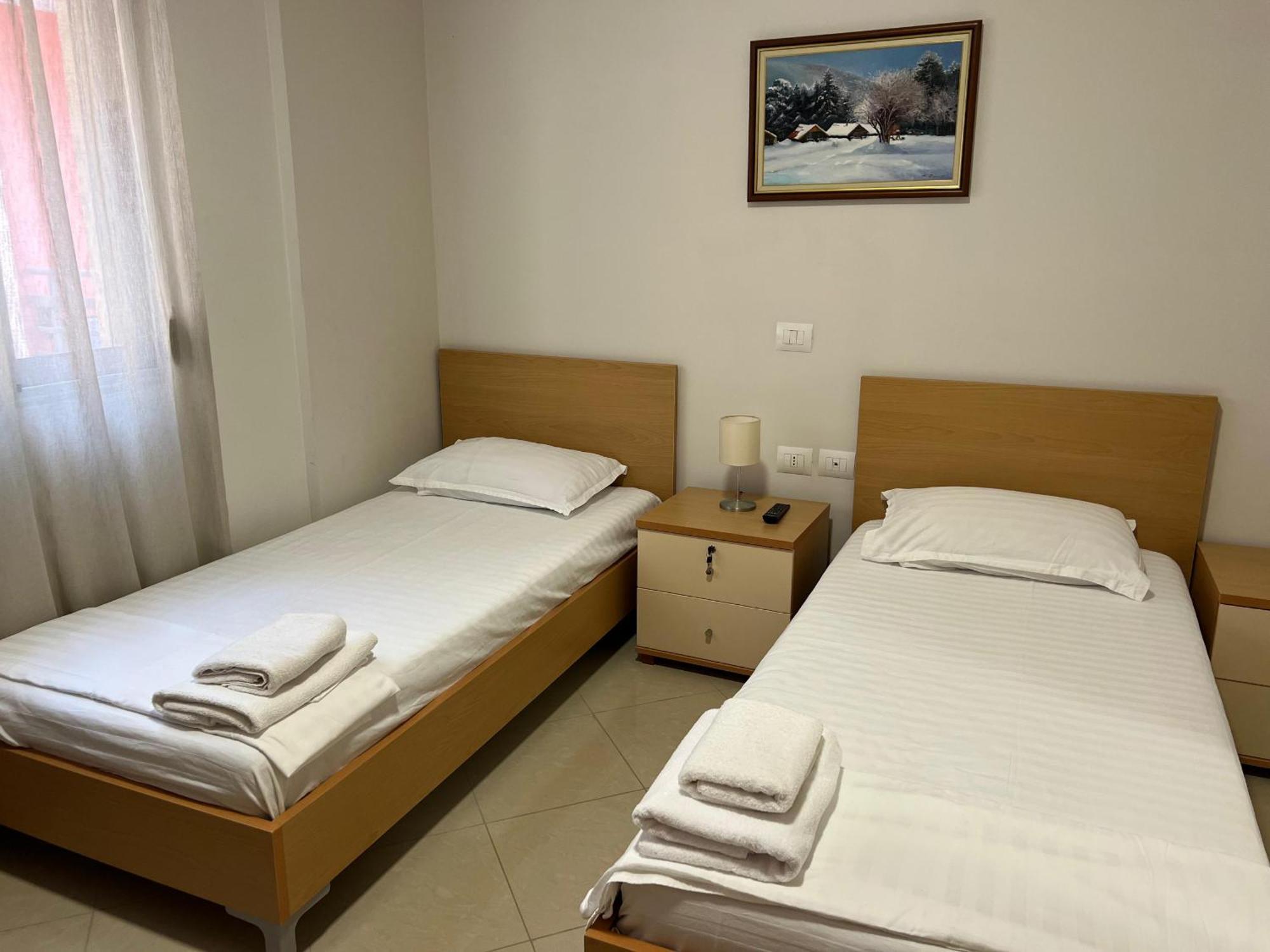 Thoma'S K Studios Vlorë Esterno foto