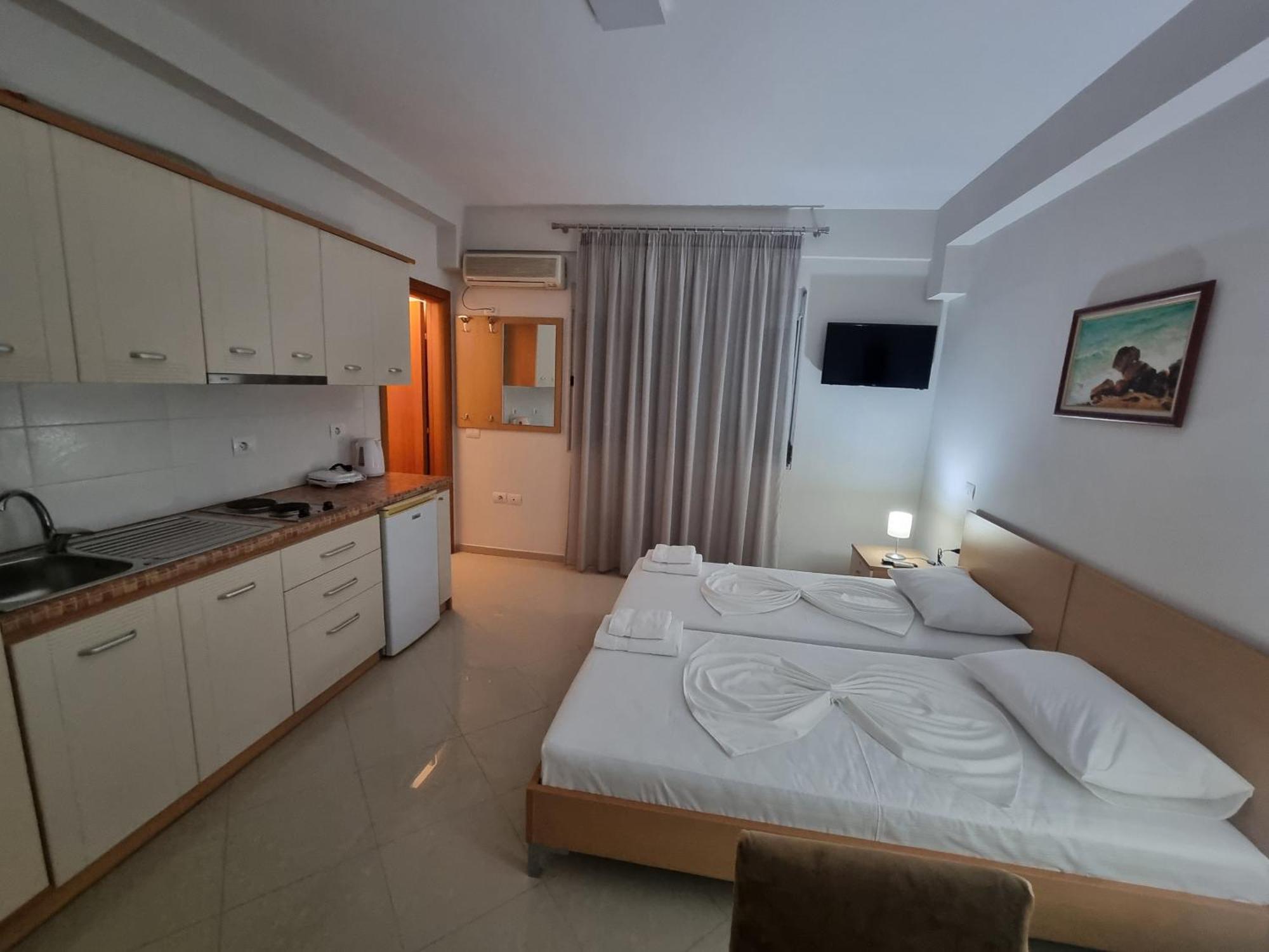 Thoma'S K Studios Vlorë Esterno foto